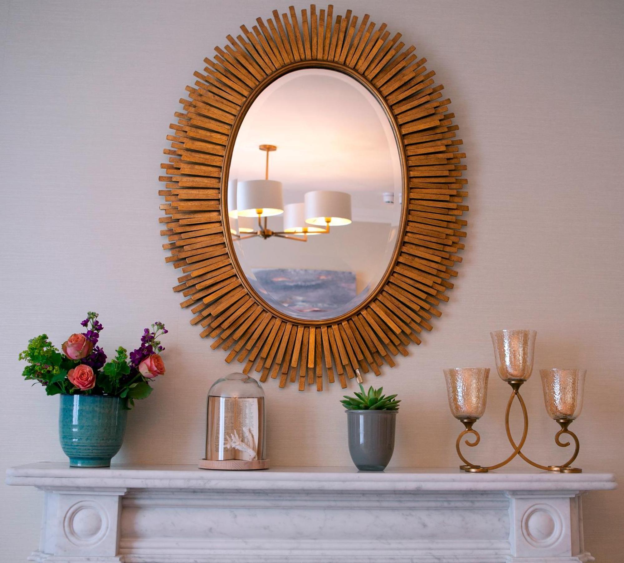The Charm Brighton Boutique Hotel & Spa Exterior photo A mirror